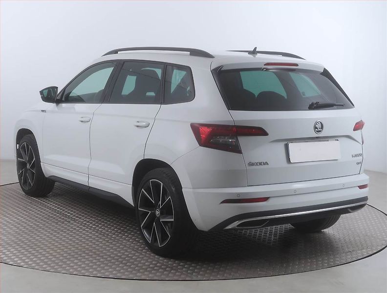 Škoda Karoq (2019) 2.0 TSI - fotka 4 z 29