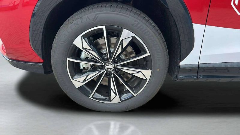 MG HS EXCLUSIVE Hybrid+ 1.5T (165 kW - fotka 26 z 28