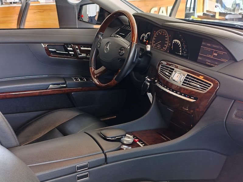 Mercedes-Benz CL 500 AMG - fotka 22 z 35