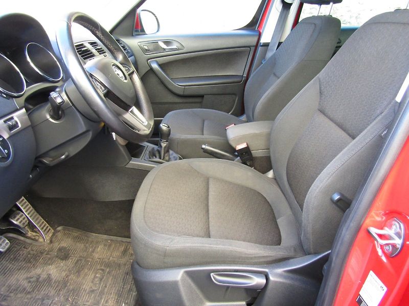 Škoda Yeti (2014) 1.4 TSI 90kW TOP QUALITY - fotka 19 z 36