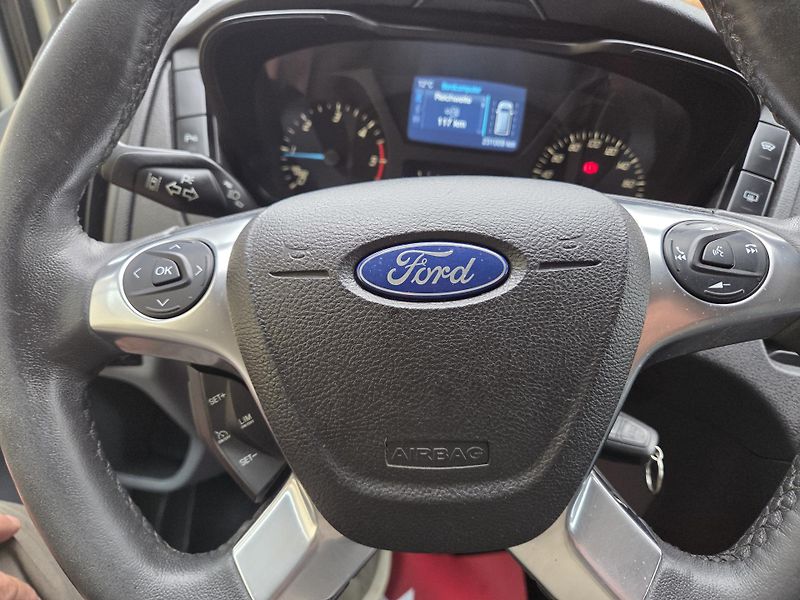 Ford Transit (2015) 2.2TDCI 114kW L2H3 - fotka 24 z 33