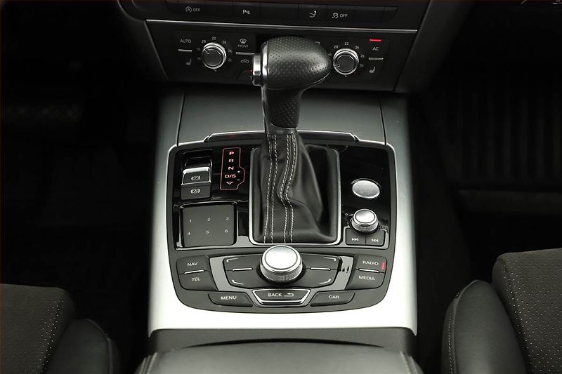 Audi A7 (2011) 3.0 TDI, 4X4, Automat, Kůže - fotka 13 z 16