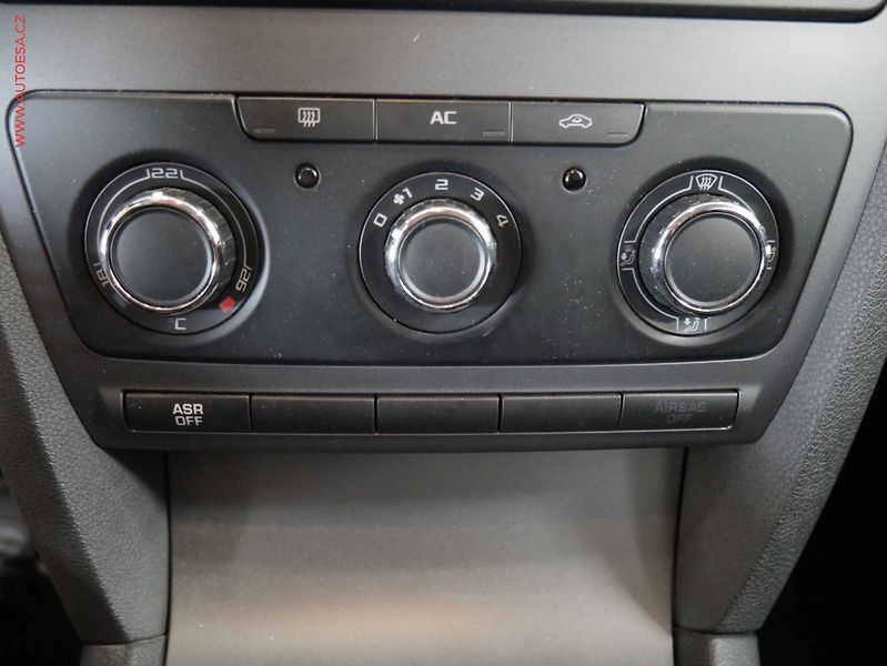 Škoda Octavia (2010) 1.2 TSI, 2.maj,ČR, AC, STK8 - fotka 13 z 14