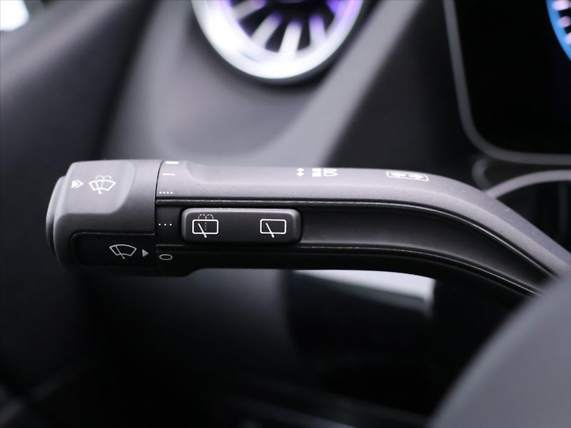 Mercedes-Benz Třídy B 2,0 200d 110kW Aut. LED CZ - fotka 19 z 36