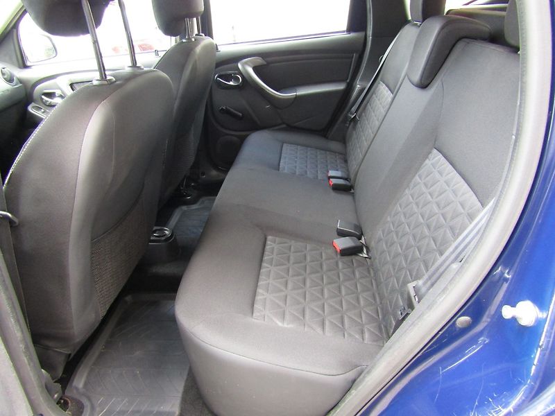 Dacia Duster (2014) 1.6 16V 77kW 4X4 - fotka 21 z 37