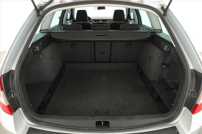 Škoda Octavia (2015) Edition 2.0 TDI, Automat, Navi - fotka 11 z 20