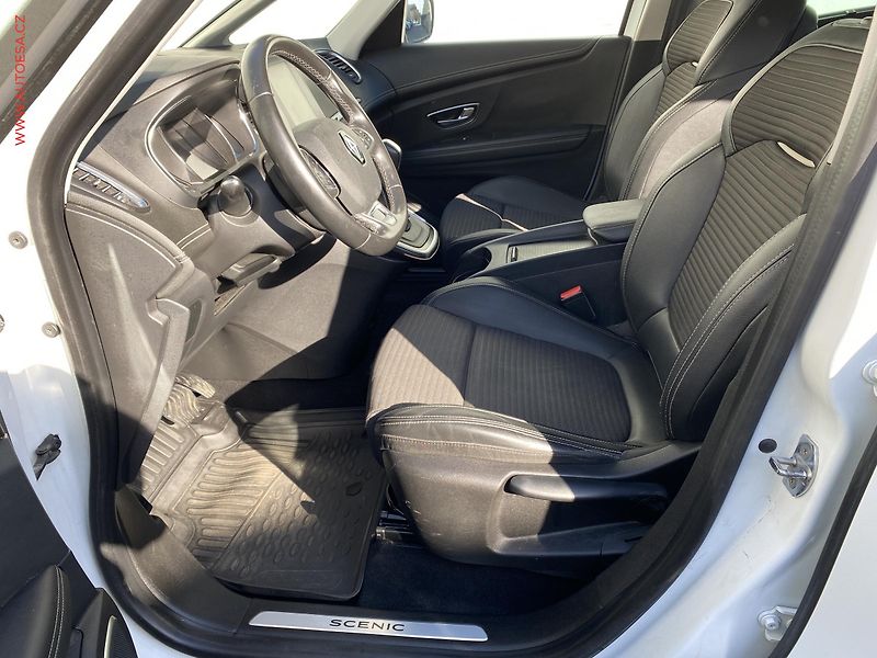 Renault Grand Scénic (2017) 1.6 dCi 7míst, Intense, AT - fotka 9 z 20