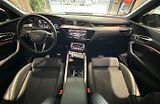 Audi Q8 e-tron 55 Q SoH 97% 360k Pano Vzduch - náhled 14