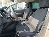 Peugeot 5008 1,6 THP - náhled 9