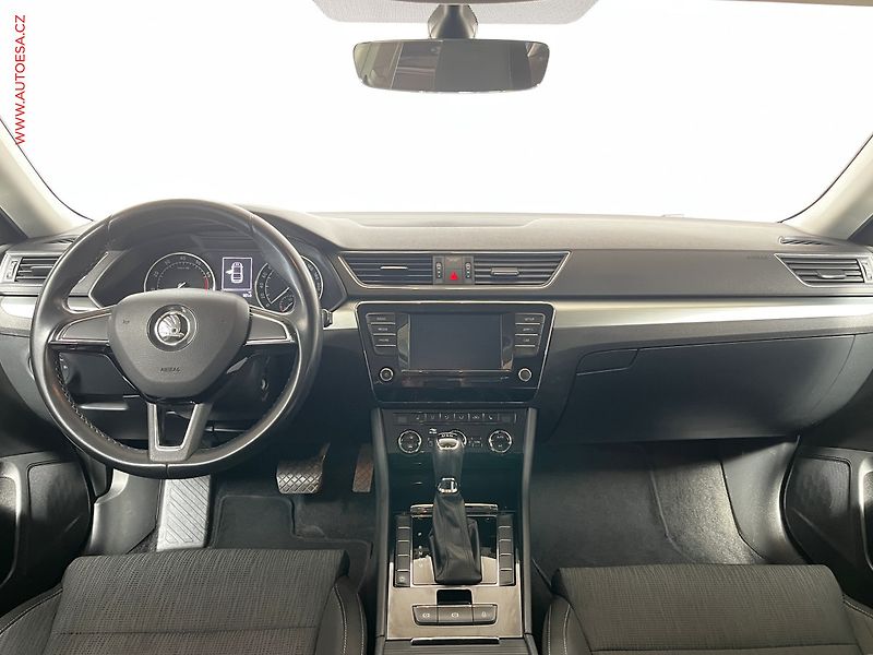 Škoda Superb (2019) 1.5TSI, Ambition, DSG - fotka 8 z 15
