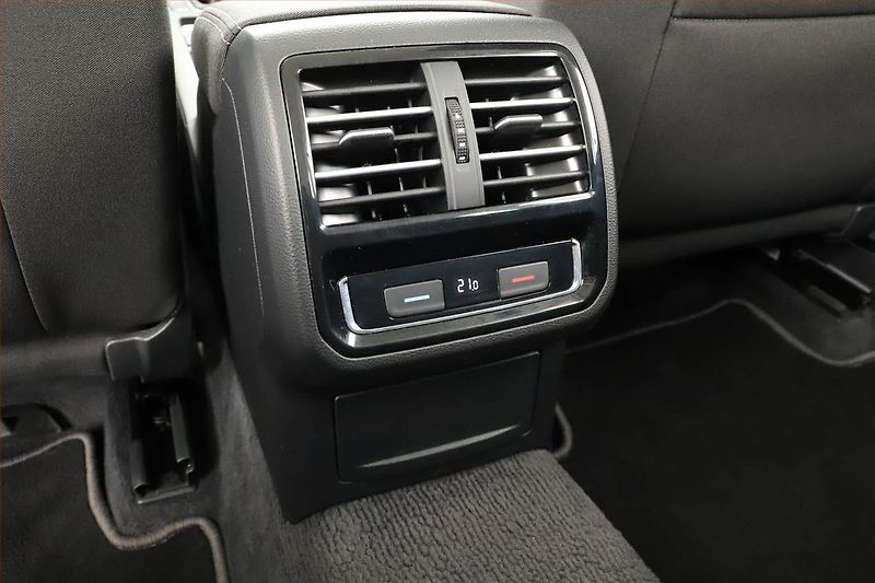 Volkswagen Passat (2016) 2.0 TDI, Navi, Tempomat - fotka 15 z 17