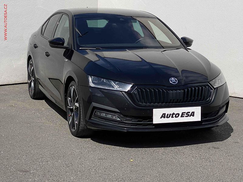 Škoda Octavia (2023) 2.0 TSi 4x4, ČR, SportLine - fotografie inzerátu