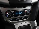 Ford Focus (2014) 1.6 TDCi, Park. senzory - náhled 10