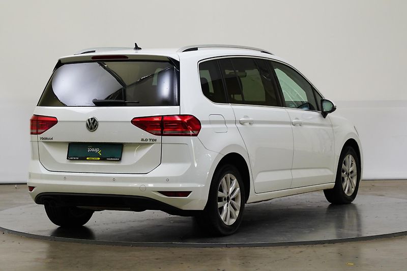 Volkswagen Touran - fotka 2 z 26