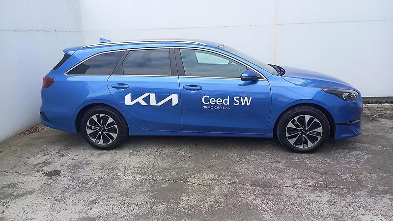 Kia Ceed SW (2025) 1,5 T-GDi GPF TOP - fotka 2 z 6