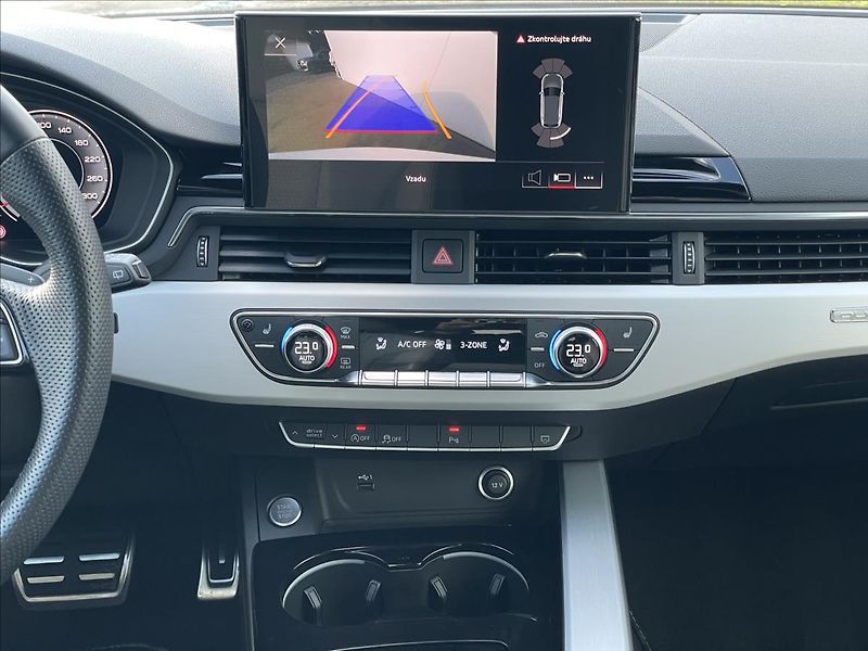 Audi A4 Avant 2,0 40TDI quattro S line - fotka 11 z 22