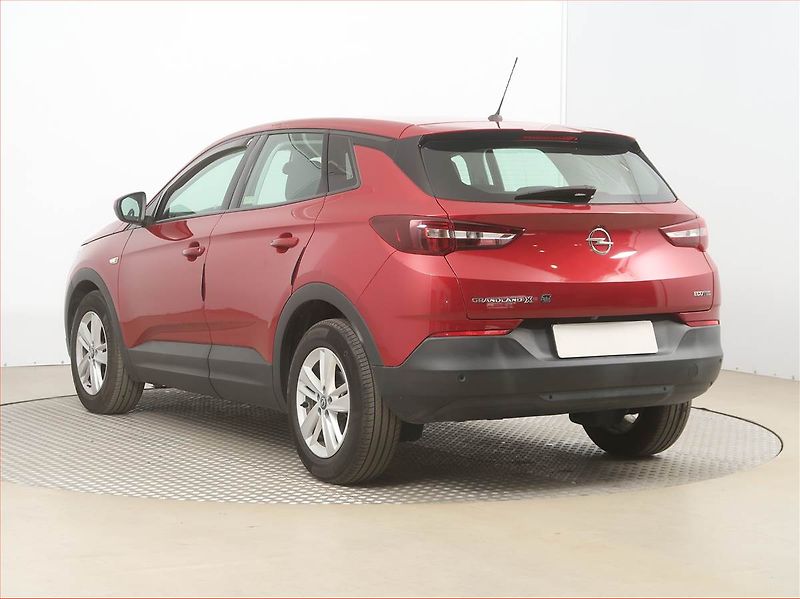 Opel Grandland X (2021) 1.2 Turbo, Serv.kniha - fotka 4 z 16