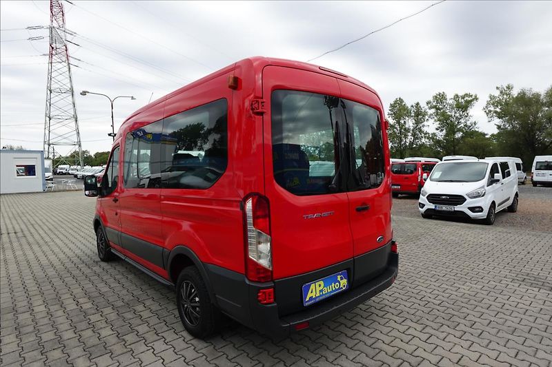 Ford Transit 2,2 TDCi  L2H2 9MÍST BUS KLIMA - fotka 14 z 38