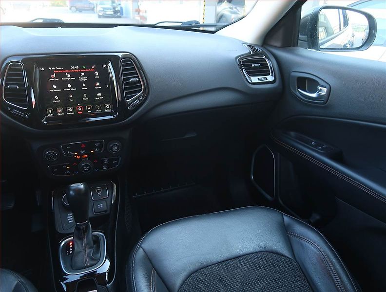 Jeep Compass (2019) 1.4 MultiAir, 4X4, Automat - fotka 8 z 21