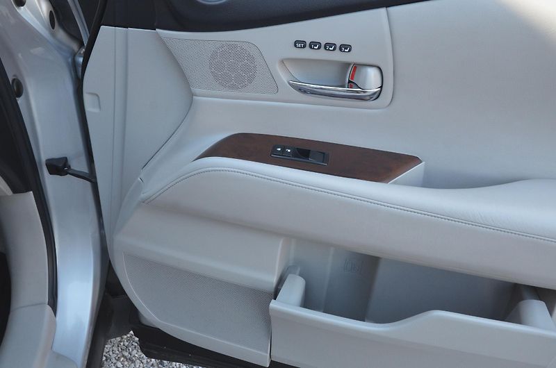 Lexus RX (2010) RX 350 3.5 204kW 4x4 LPG / ČR - fotka 13 z 43