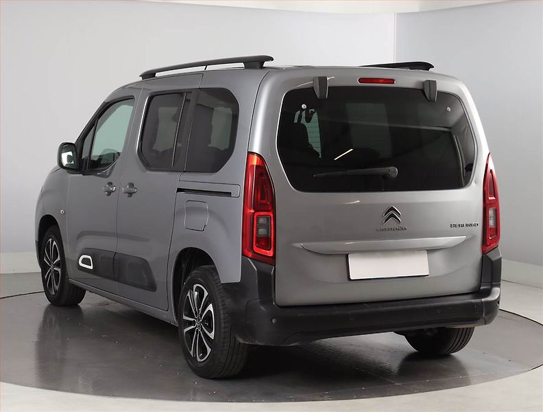 Citroën Berlingo (2019) Shine 1.5 BlueHDi, 5Míst, ČR - fotka 4 z 20