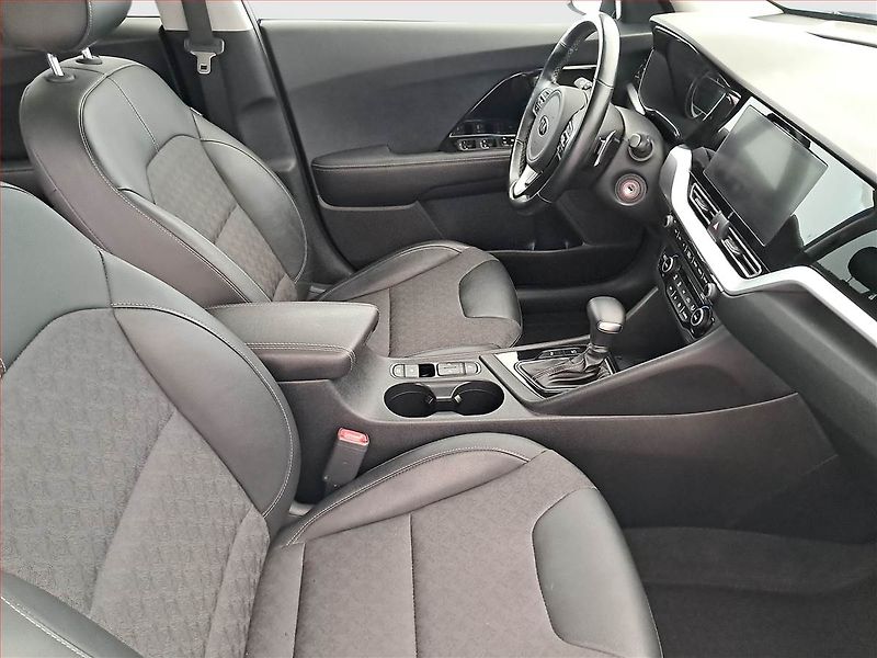 Kia Niro (2019) Hybrid, Automat, Serv.kniha - fotka 9 z 20