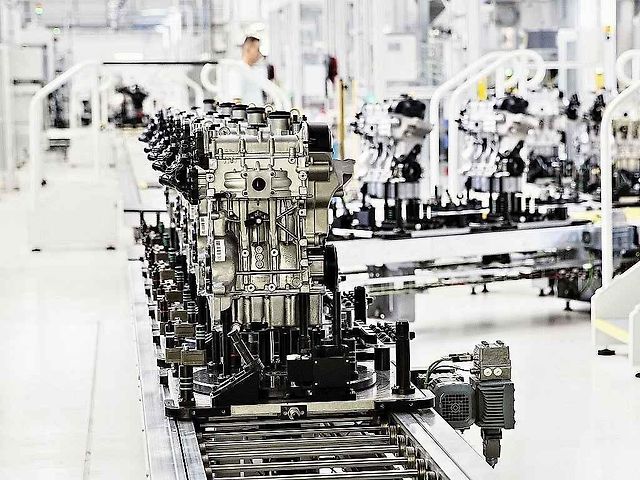 Škoda začala vyrábět nové tříválcové benzinové motory.