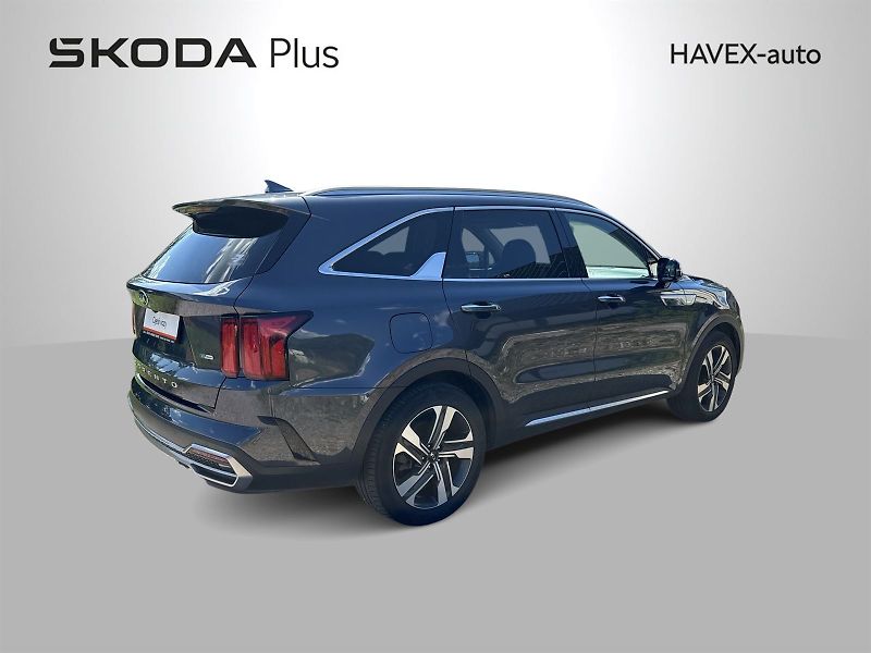 Kia Sorento (2021) 1.6 T-GDi PHEV Aut. - fotka 2 z 35