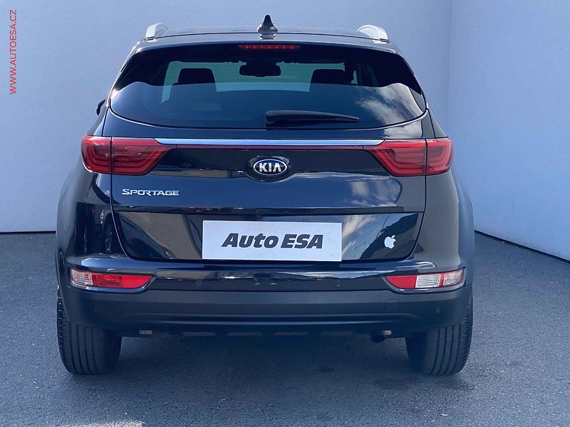 Kia Sportage (2018) 1.6 GDi, Navi, kamera, kůže - fotka 5 z 18