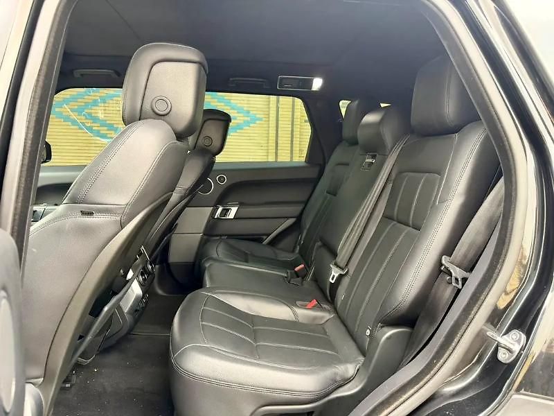 Land Rover Range Rover Sport (2018) Dynamické SUV - fotka 4 z 9