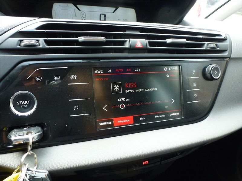Citroën Grand C4 Picasso 1,2 PureTech 130HP Turbo 6MAN - fotka 36 z 51
