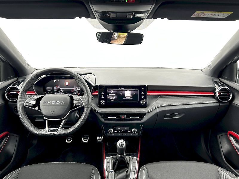 Škoda Fabia (2025) 1.0 TSI 85kW MP6 Monte Carlo - fotka 5 z 35