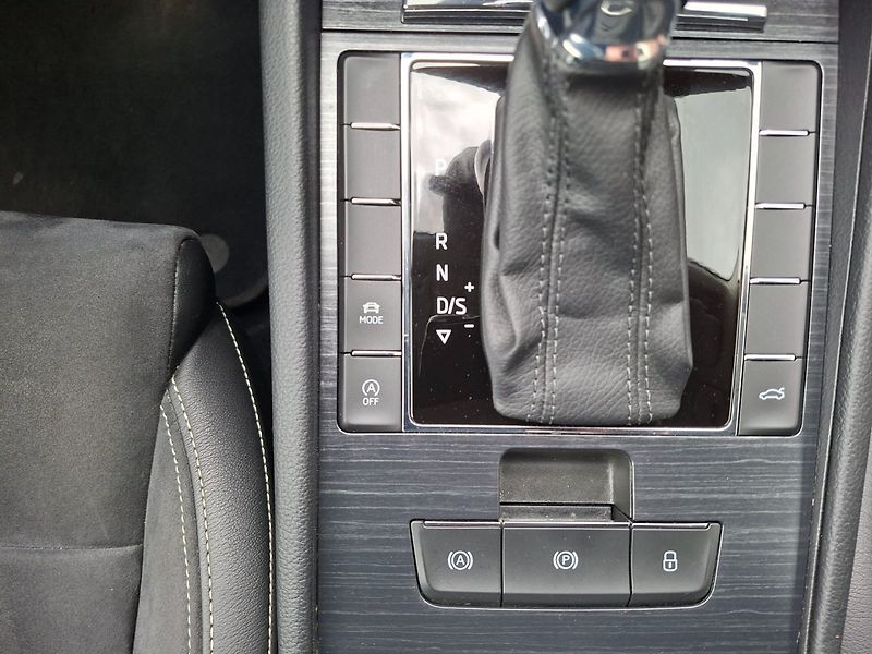 Škoda Superb (2019) 2.0TDI 110kW DSG -WEBASTO-DCC - fotka 15 z 43