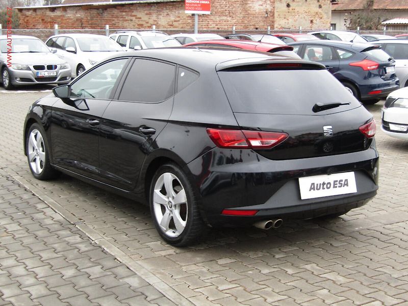 Seat Leon (2016) 2.0TDi, LED, navi - fotka 6 z 19