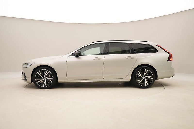 Volvo V90 B5 AWD R-DESIGN AUT CZ - fotka 10 z 53