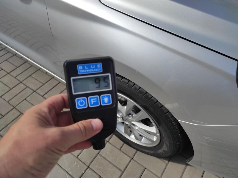 Hyundai i30 1,4DOHC 16V,73kW,Top KM - fotka 30 z 37