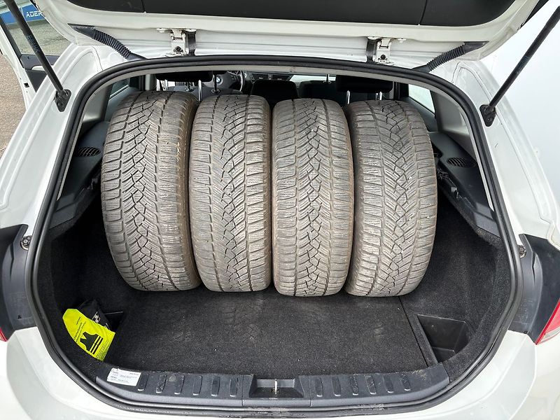 BMW X1 18i, 110kW, sDrive, Automat - fotka 16 z 21