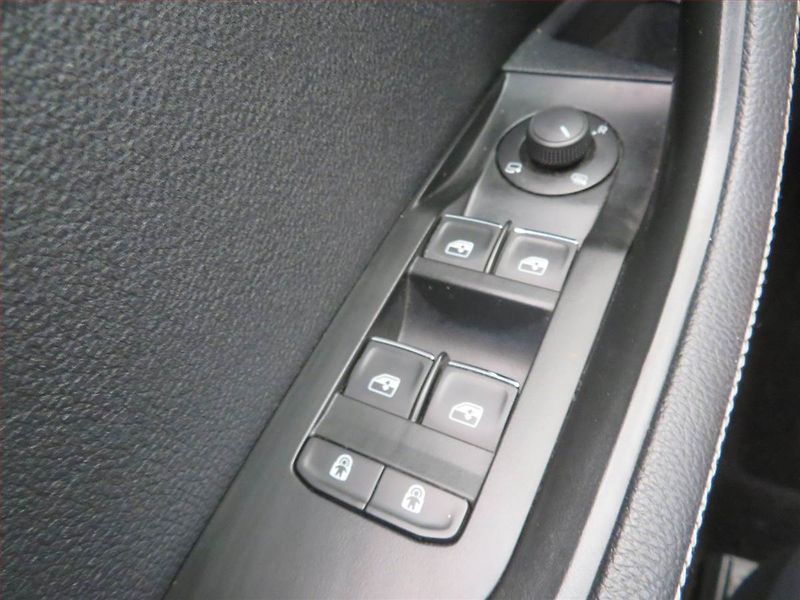 Škoda Superb (2019) Style 2.0 TDI, Automat - fotka 18 z 18