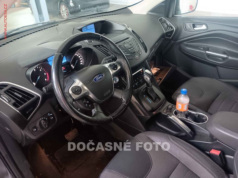 Ford Kuga (2013) 2.0TDCi 4x4, AT, navi, xenon - fotka 2 z 3
