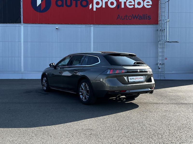Peugeot 508 SW 1.6T 133kW Aut. ALLURE - fotka 5 z 24