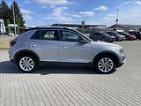 Volkswagen T-Roc 2,0 TDi 110kw DSG Style LED Ra - náhled 36