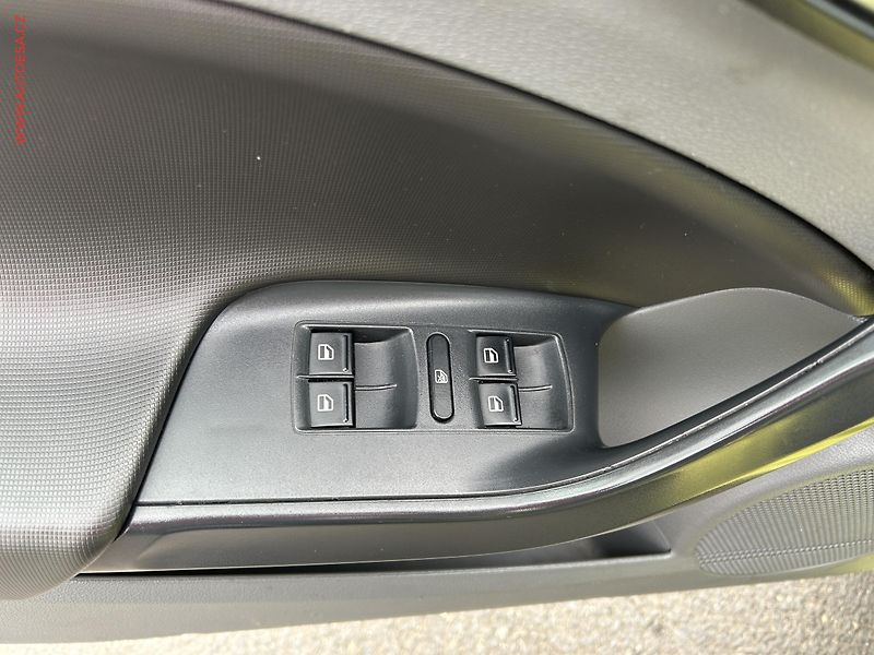 Seat Ibiza (2009) 1.2i, AC, temp - fotka 11 z 16