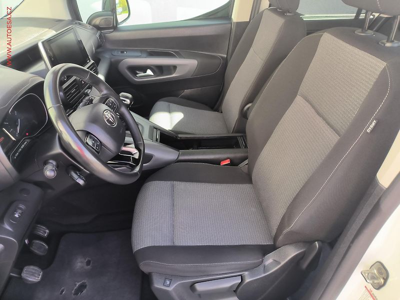 Toyota ProAce City Verso (2022) 1.5D-4D, 1.maj,ČR, Panor - fotka 9 z 27
