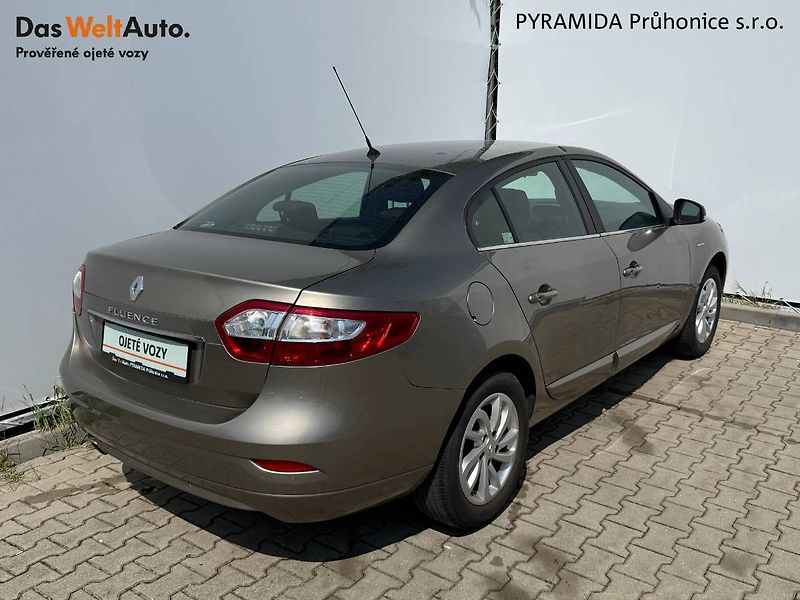 Renault Fluence (2015) 1.6 16V 82 kW Limited - fotka 2 z 20