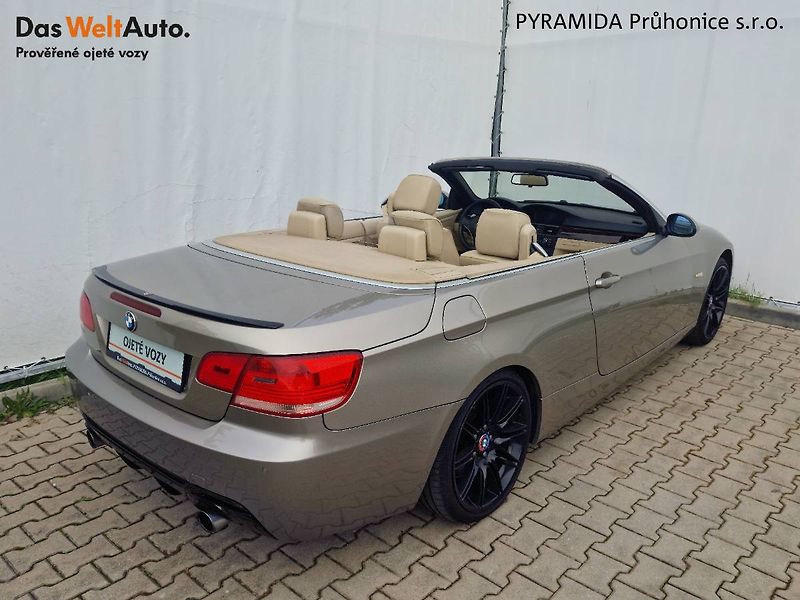 BMW Řada 3 (2007) 335i 225 kW e93 AT - fotka 2 z 23