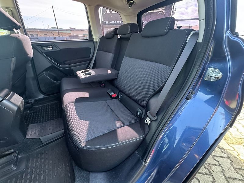 Subaru Forester (2013) 4X4 2,0D 108 KW TAŽNÉ 2.MAJ - fotka 37 z 50