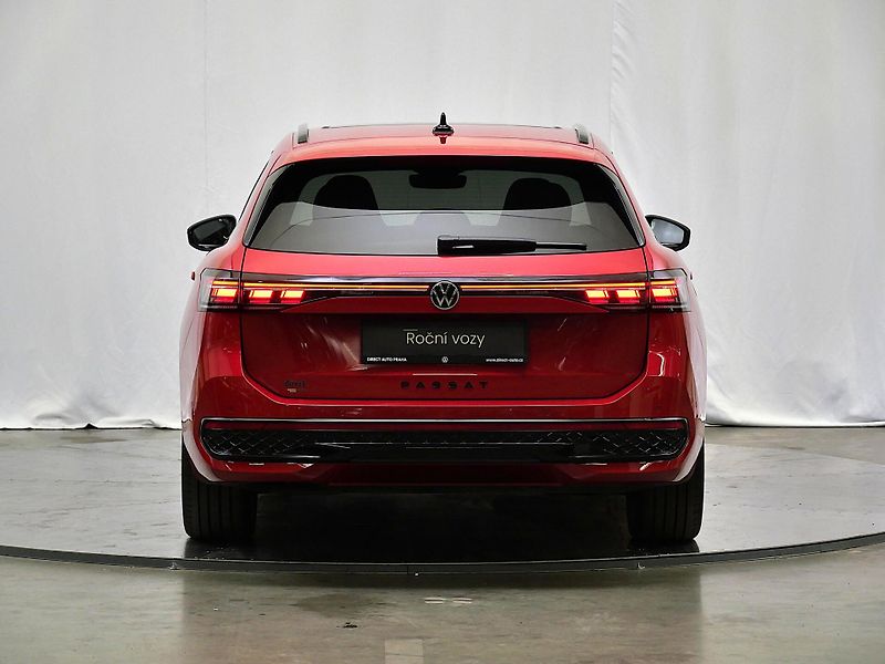 Volkswagen Passat - fotka 6 z 24