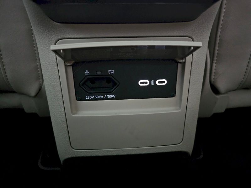 Škoda Superb (2019) 1.4PHEV 160kW LAURIN a KLEMENT - fotka 27 z 30