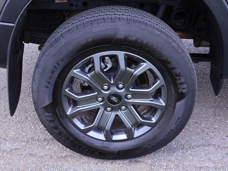 Ford Ranger 3,0 V6 TDi Double Cab Wildtrak - fotka 9 z 33