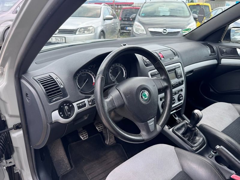 Škoda Octavia (2006) RS 2,0 FSI TURBO 147 KW STK - fotka 21 z 50
